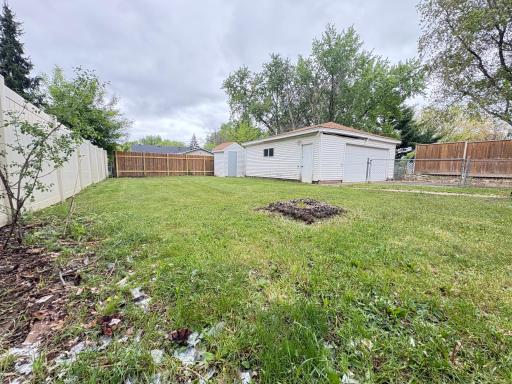 2539 Cowern Place E, North Saint Paul, MN 55109