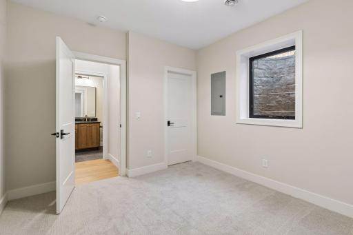 5521 Zenith Avenue S, Minneapolis, MN 55410