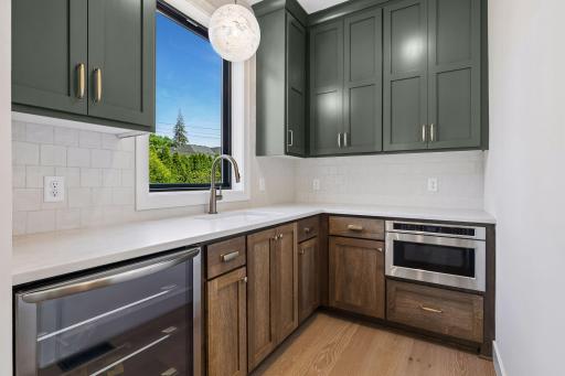 5521 Zenith Avenue S, Minneapolis, MN 55410