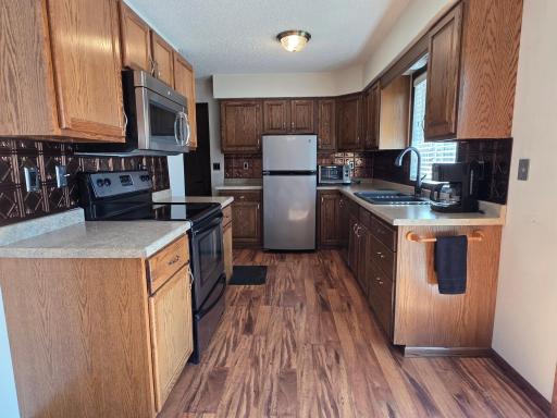 2713 4th Avenue S, Moorhead, MN 56560