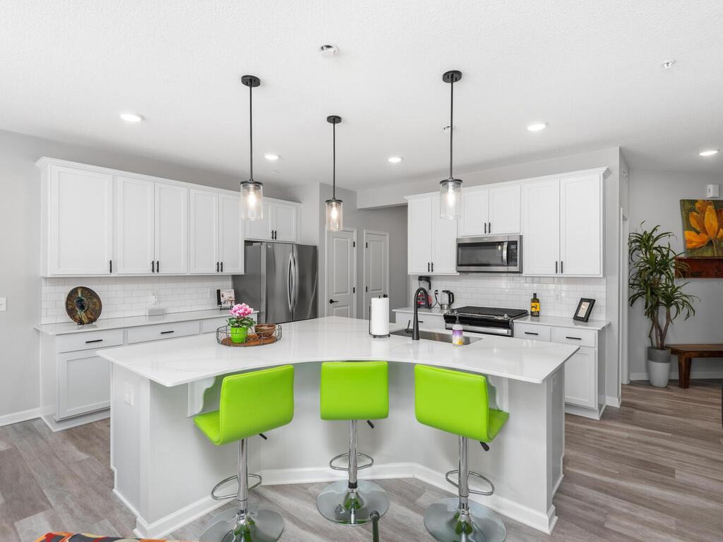 Perfect for 3 barstools!