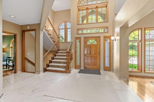 6210 Deerwood Circle N, Plymouth, MN 55442