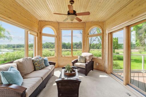 6210 Deerwood Circle N, Plymouth, MN 55442