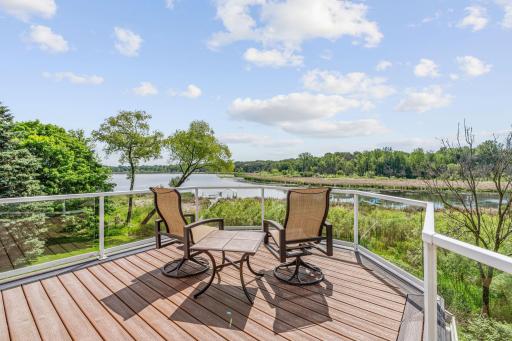 6210 Deerwood Circle N, Plymouth, MN 55442