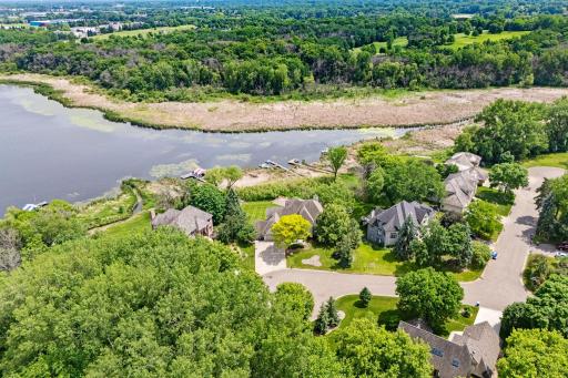6210 Deerwood Circle N, Plymouth, MN 55442