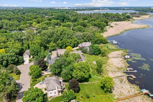 6210 Deerwood Circle N, Plymouth, MN 55442