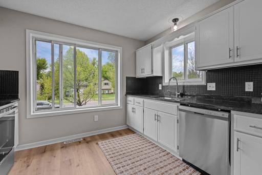 518 Horseshoe Lane, Braham, MN 55006