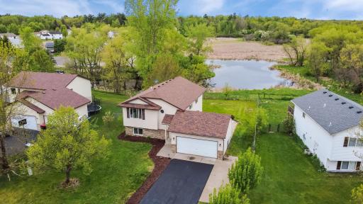 518 Horseshoe Lane, Braham, MN 55006