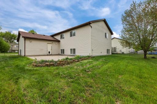 518 Horseshoe Lane, Braham, MN 55006