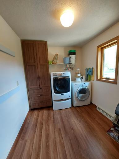 409 Sundown Drive, Avon, MN 56310