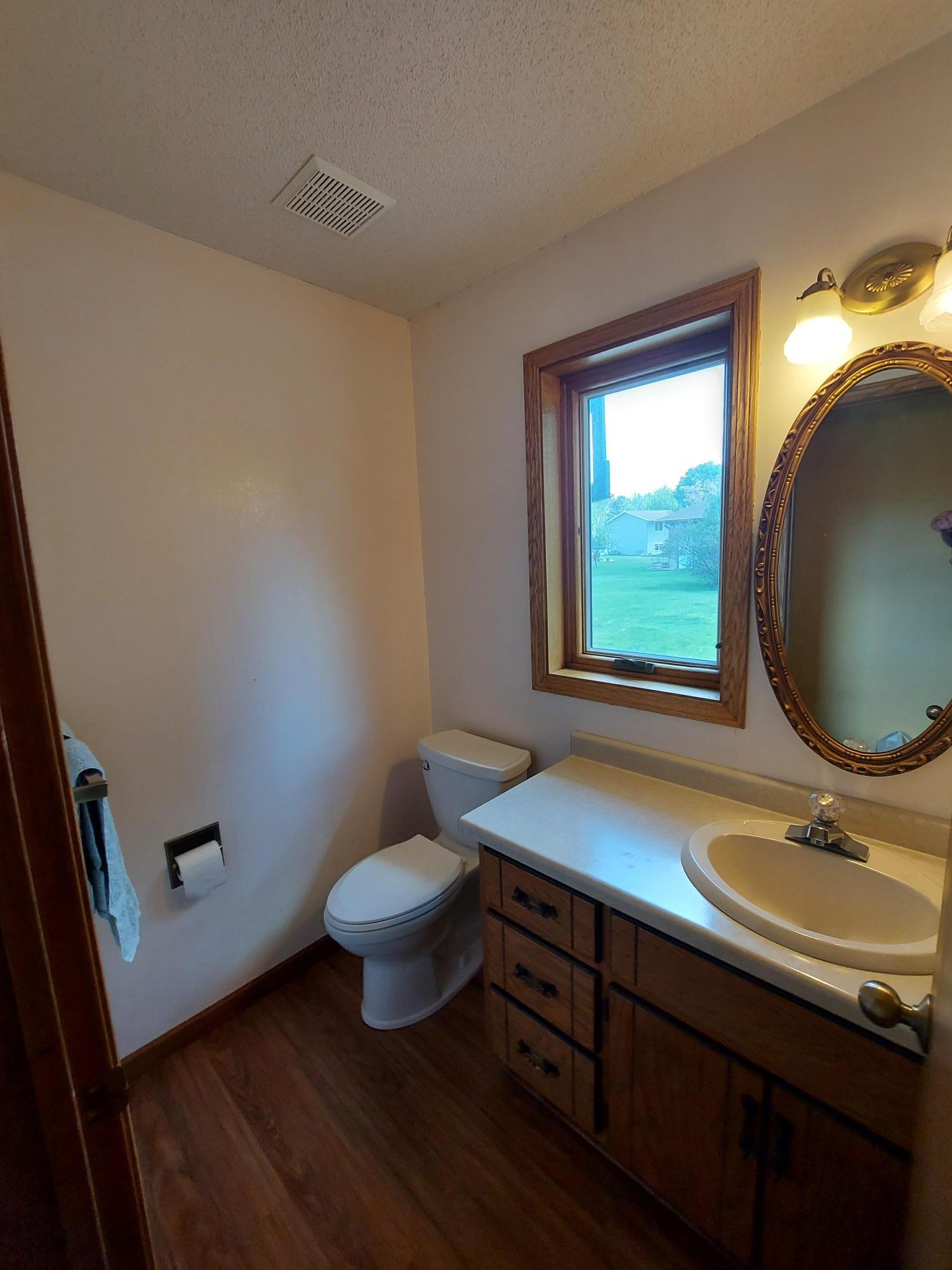 half bath.jpg