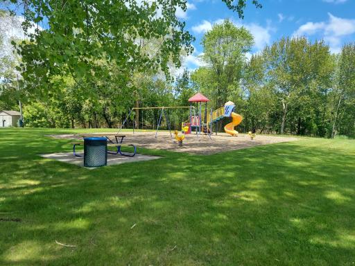 409 Sundown Drive, Avon, MN 56310