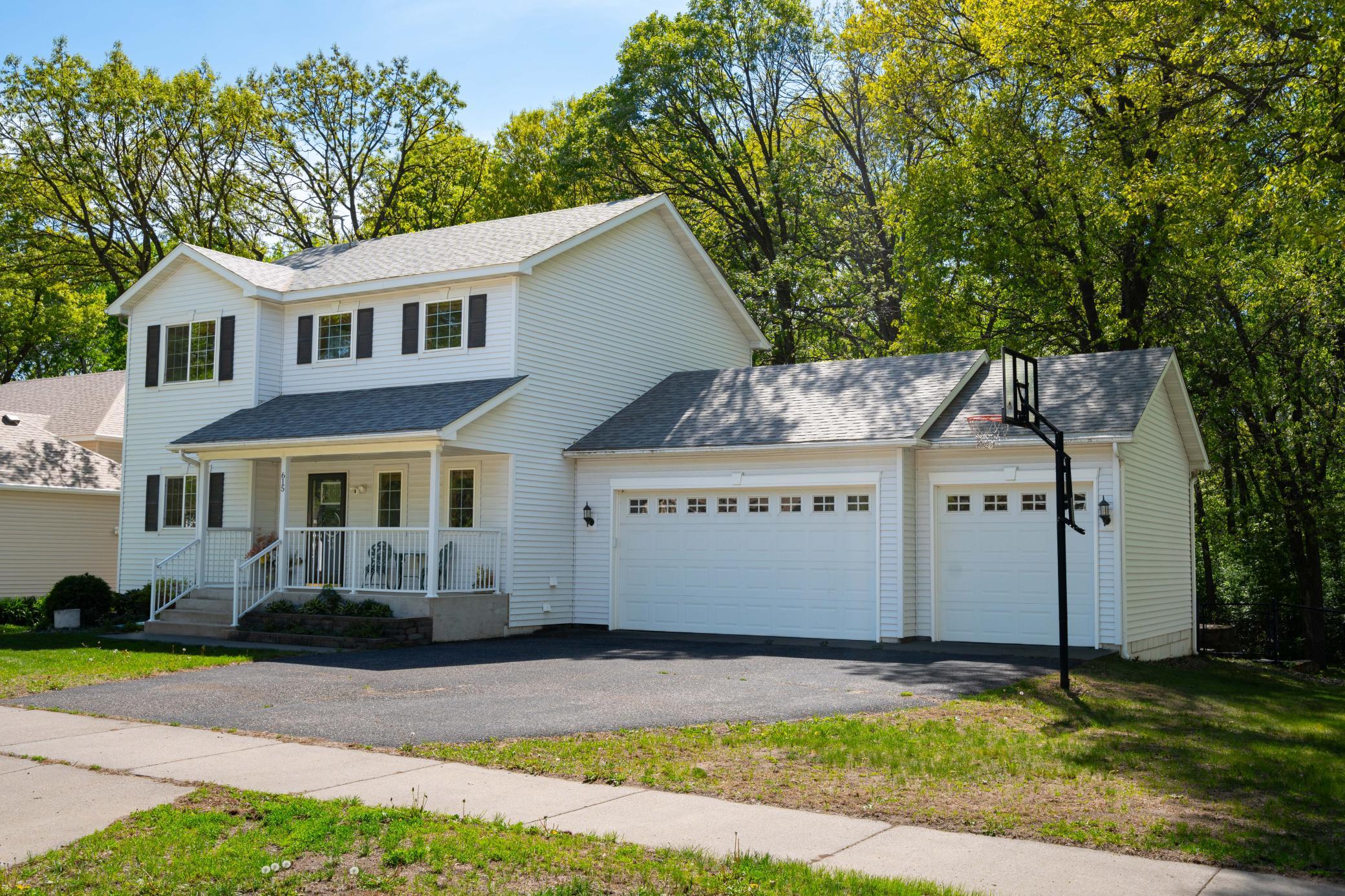 20260520_615_OakwoodDrive_StCloud_Exterior_1.jpg
