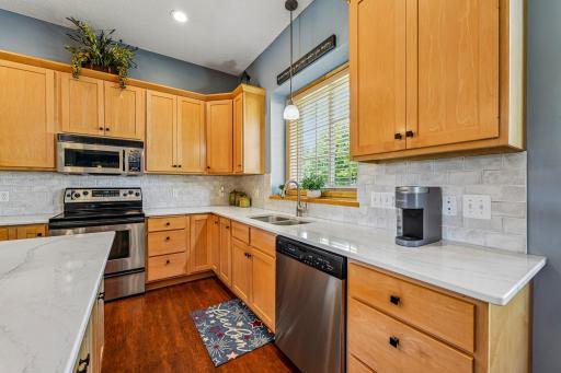 19332 Embers Avenue, Farmington, MN 55024