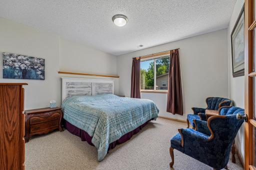19332 Embers Avenue, Farmington, MN 55024