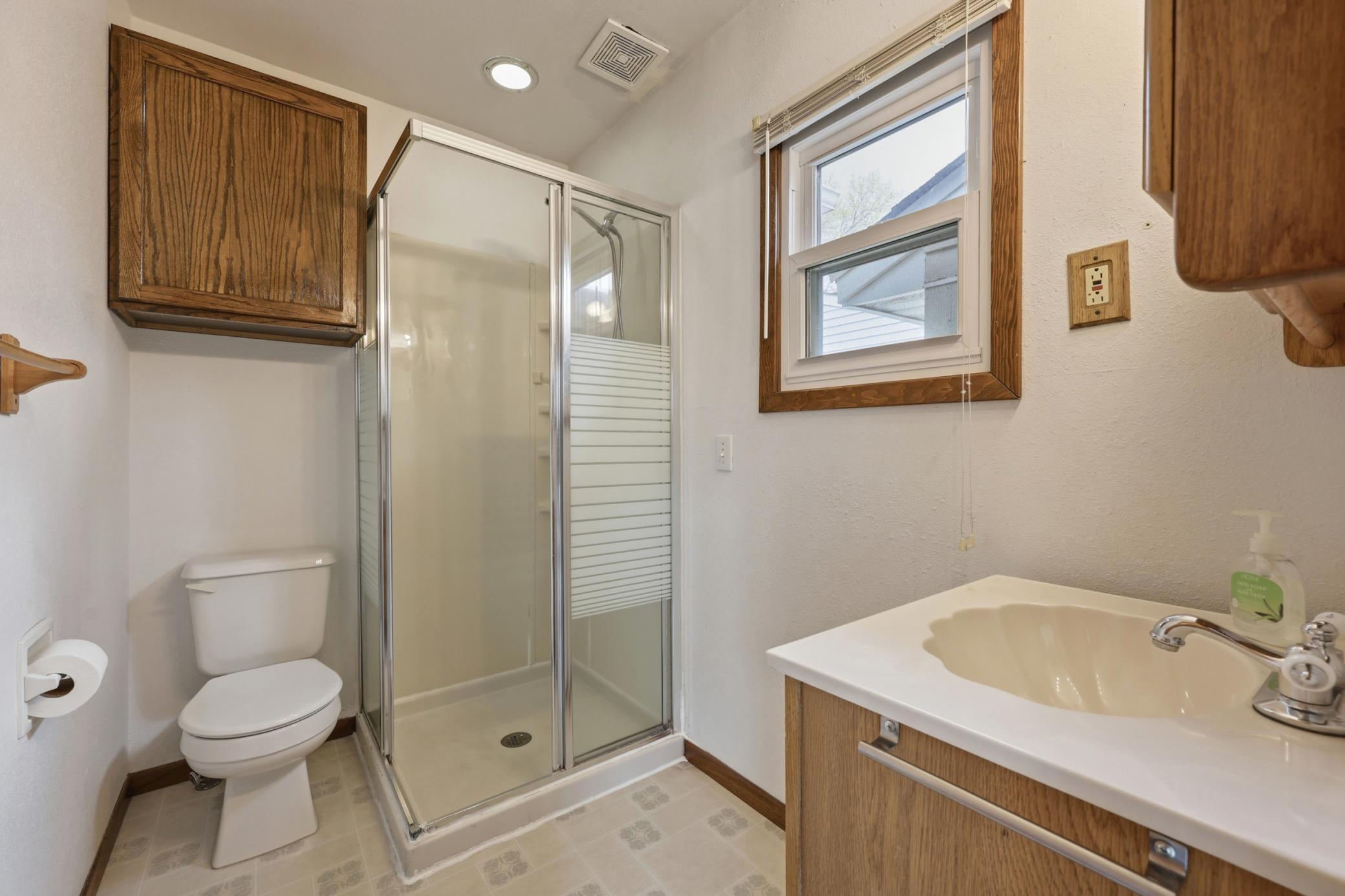 3/4 Bath Main