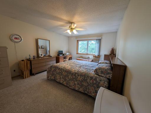 2316 Viola Heights Drive NE, Rochester, MN 55906