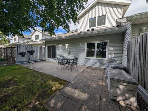 2316 Viola Heights Drive NE, Rochester, MN 55906