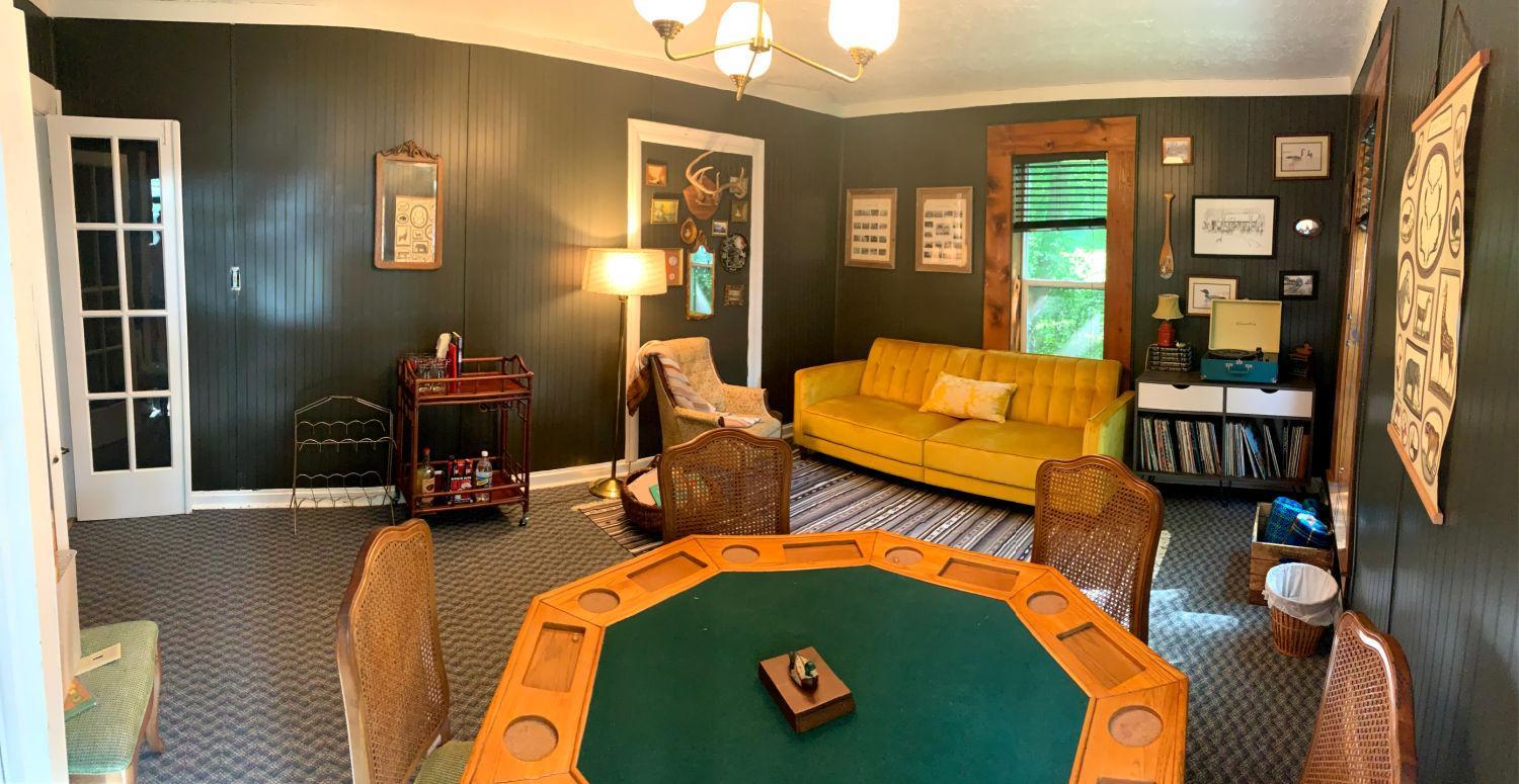 Lake Victoria Cabin - Den.jpg