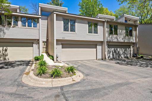 8405 137th Court, Saint Paul, MN 55124