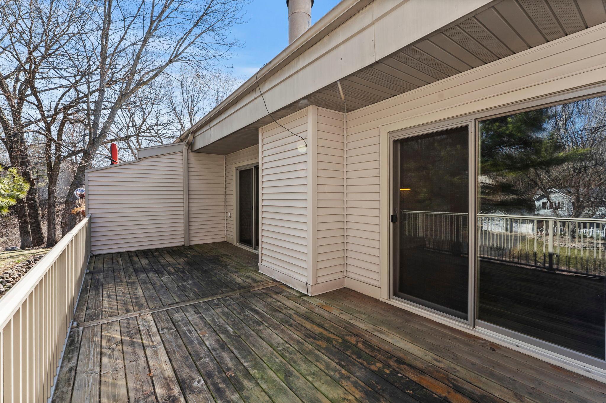 44-web-or-mls-8405 137th Ct-73.jpg