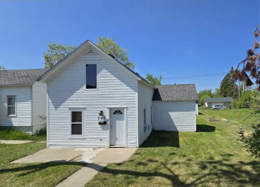707 Irvine Avenue NW, Bemidji, MN 56601