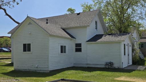 707 Irvine Avenue NW, Bemidji, MN 56601