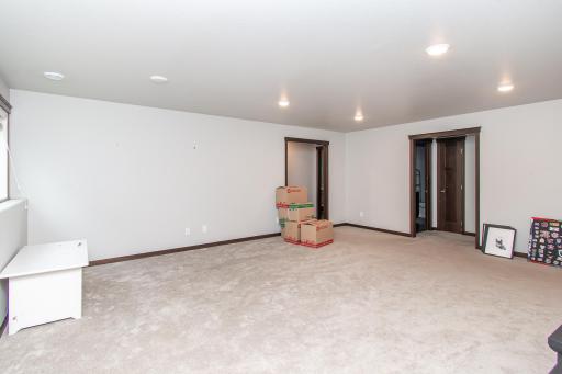 3914 31st Street S, Moorhead, MN 56560