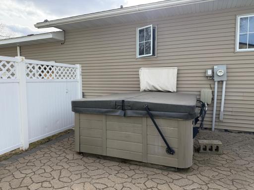 701 Lincoln Street, Lisbon, ND 58054