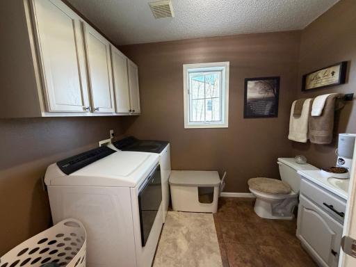 701 Lincoln Street, Lisbon, ND 58054