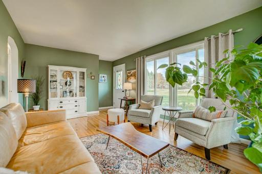 7949 Stillwater Boulevard N, Oakdale, MN 55128