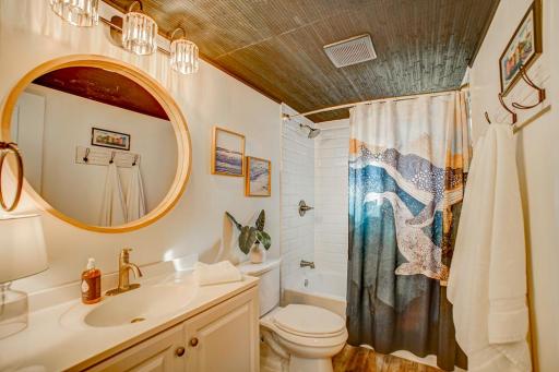 7949 Stillwater Boulevard N, Oakdale, MN 55128