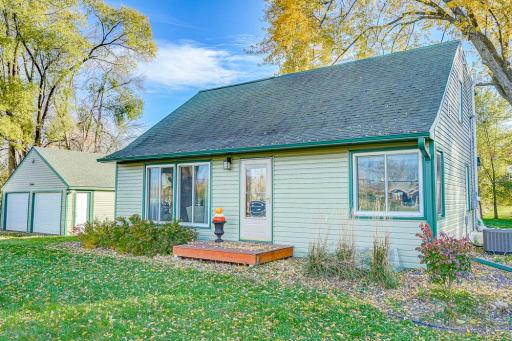 7949 Stillwater Boulevard N, Oakdale, MN 55128