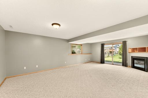 2813 Ashland Place NW, Rochester, MN 55901