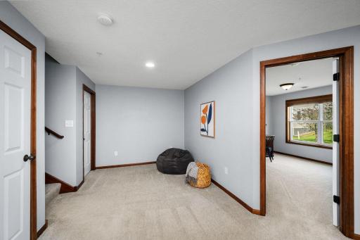 A versatile bonus space offers endless possibilities - from a play area or fitness room to a hobby space or home office.