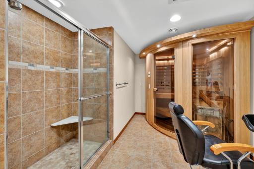 10741 Hawthorn Trail, Woodbury, MN 55129