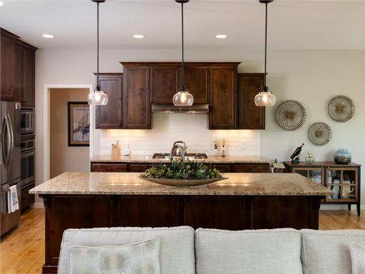 14294 Shore Crest Drive NW, Prior Lake, MN 55372