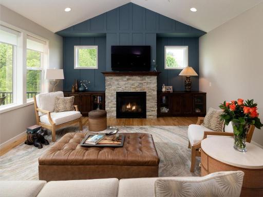 14294 Shore Crest Drive NW, Prior Lake, MN 55372