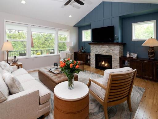 14294 Shore Crest Drive NW, Prior Lake, MN 55372