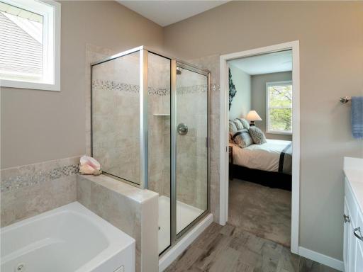 14294 Shore Crest Drive NW, Prior Lake, MN 55372