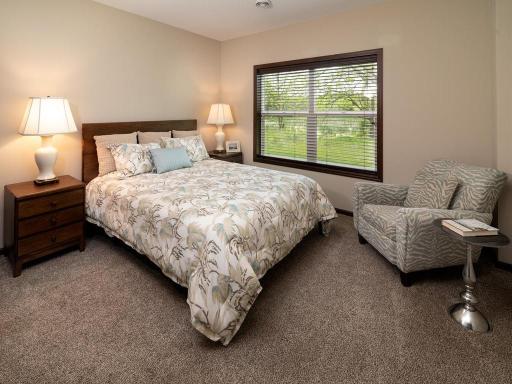 14294 Shore Crest Drive NW, Prior Lake, MN 55372