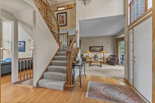 16943 Candlewood Parkway, Eden Prairie, MN 55347