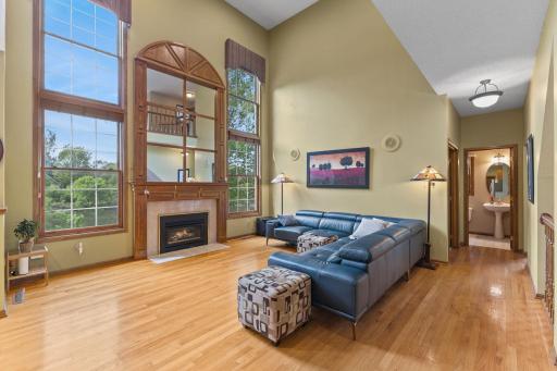 16943 Candlewood Parkway, Eden Prairie, MN 55347