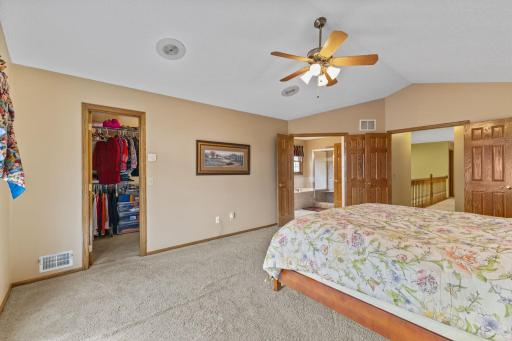16943 Candlewood Parkway, Eden Prairie, MN 55347