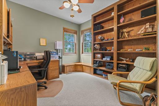16943 Candlewood Parkway, Eden Prairie, MN 55347