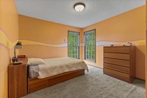 16943 Candlewood Parkway, Eden Prairie, MN 55347
