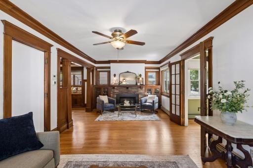 1377 Grand Avenue, Saint Paul, MN 55105