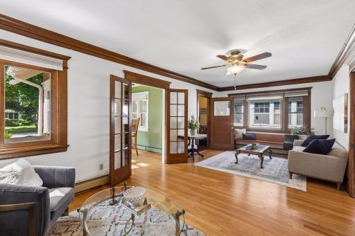 1377 Grand Avenue, Saint Paul, MN 55105