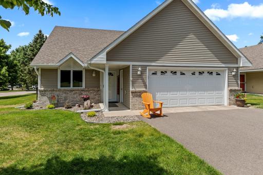 2520 Crestview Lane, Brainerd, MN 56401