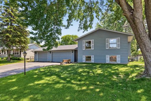2425 80th Avenue N, Minneapolis, MN 55444